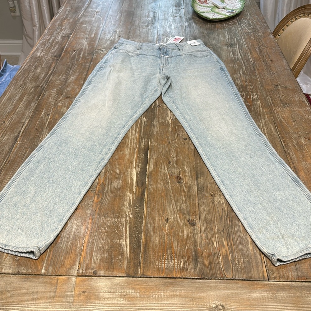 NEW WITH TAGS CLOSED JEANS X-POSE SIZE 29 Relaxed fit high waste